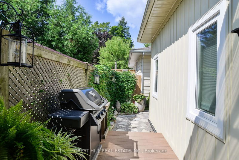 241 Mississaga St W Orillia, L3V 3B7 | Image 39