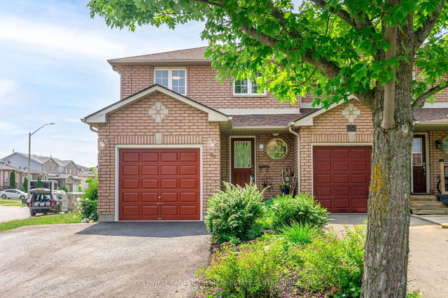 20 Silver Maple Crescent