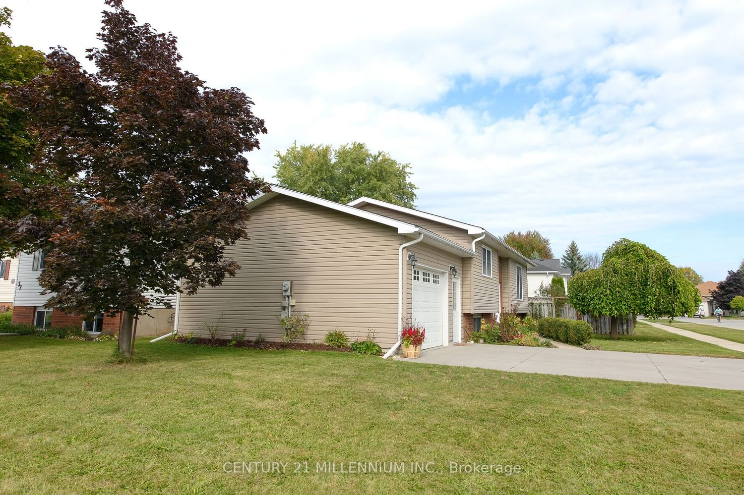Listing Image 22