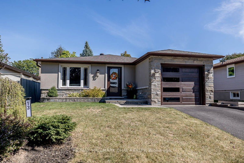 13 Coles St, Barrie, L4N 5W8 | Image 2