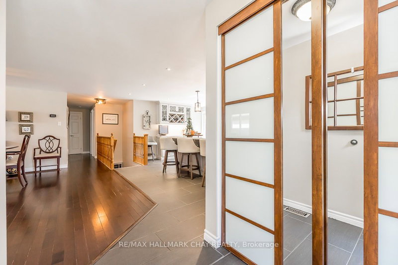 13 Coles St, Barrie, L4N 5W8 | Image 3