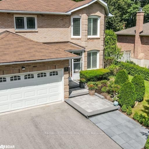 5 Kenny Crescent