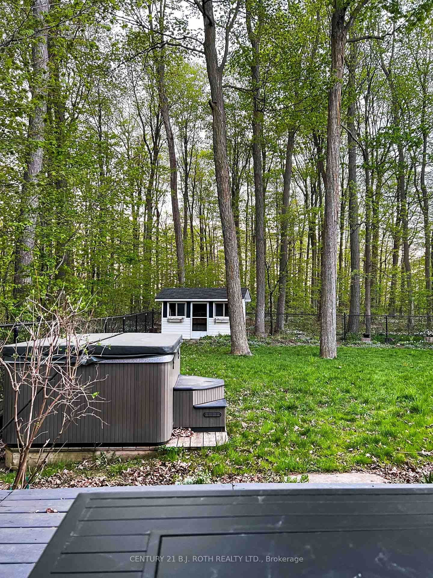 Listing Image 3