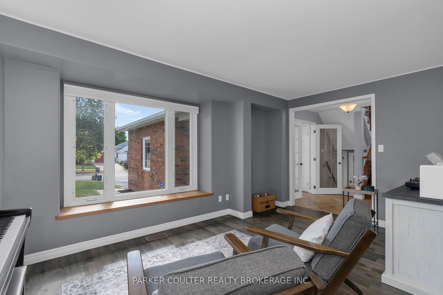Listing Image 10
