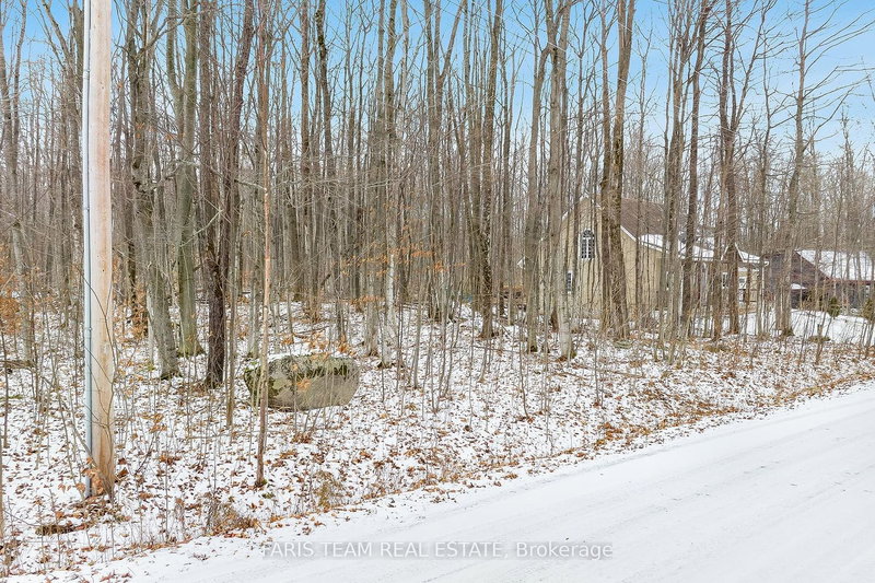 Lot 18 Lakeland Dr, Tiny, L9M 0H8 | Image 2