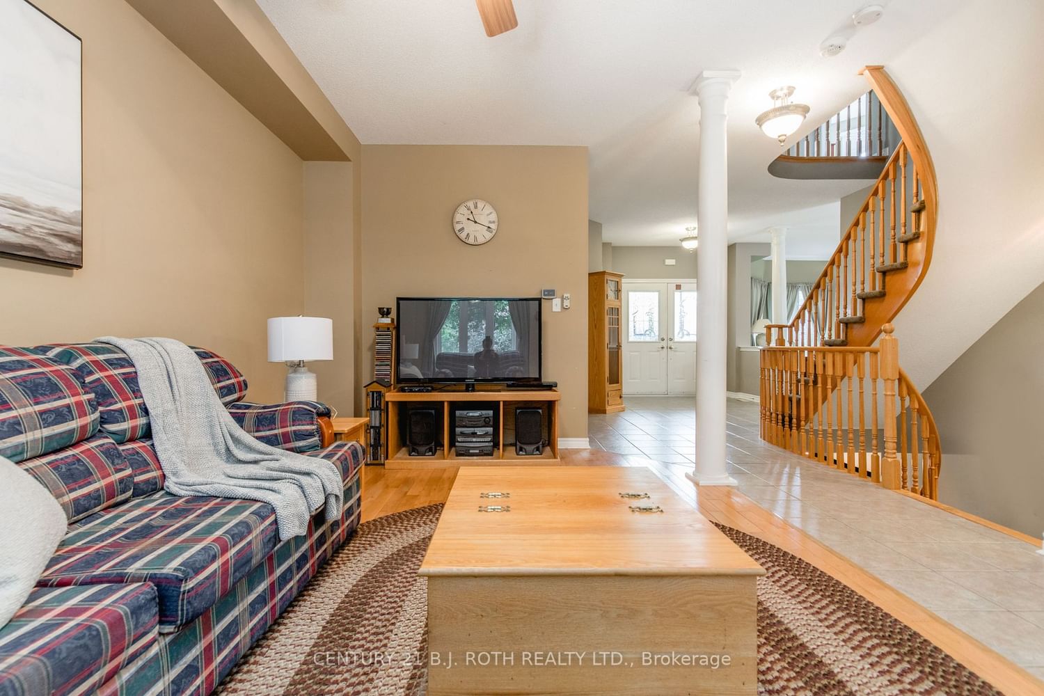 Listing Image 10