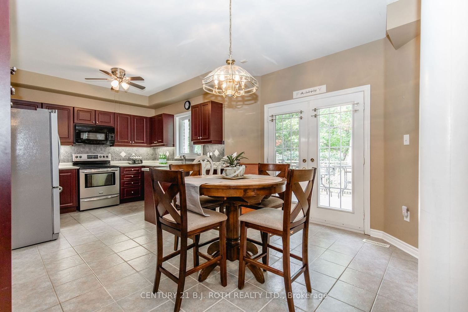 Listing Image 12