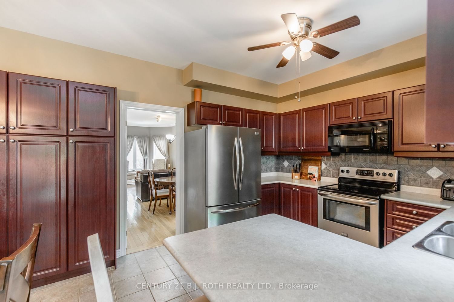Listing Image 15