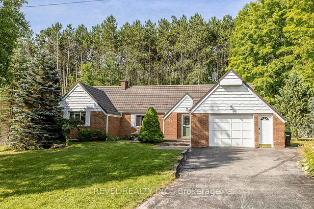 54 Beaufort Crescent