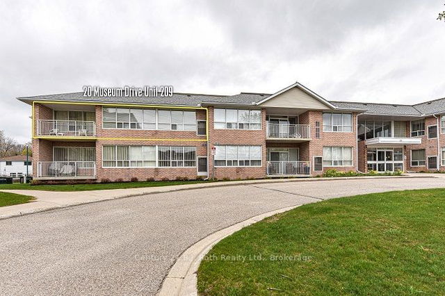 209 - 20 Museum Drive