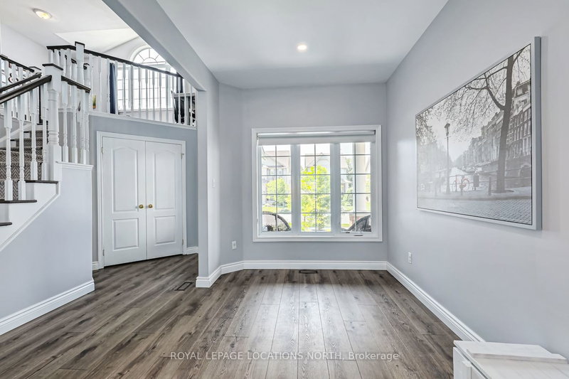 325 Holden St, Collingwood, L9Y 0E3 | Image 3