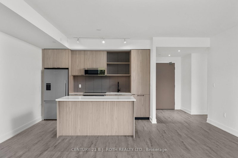 715 - 185 Dunlop St E, Barrie, L4M 1B2 | Image 3