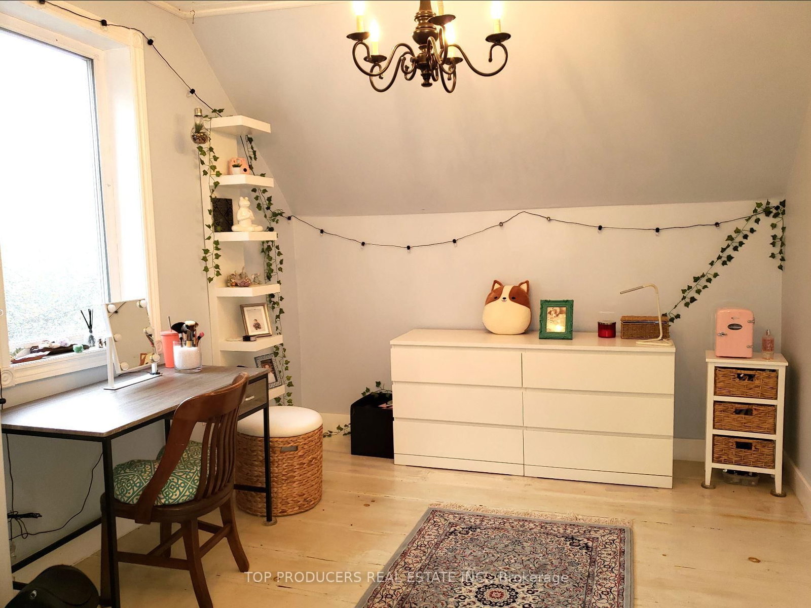 Listing Image 22