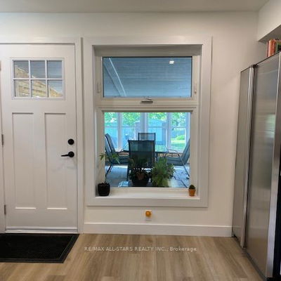 Unit Lower — 110 Codrington St, Barrie - Codrington image-0-4