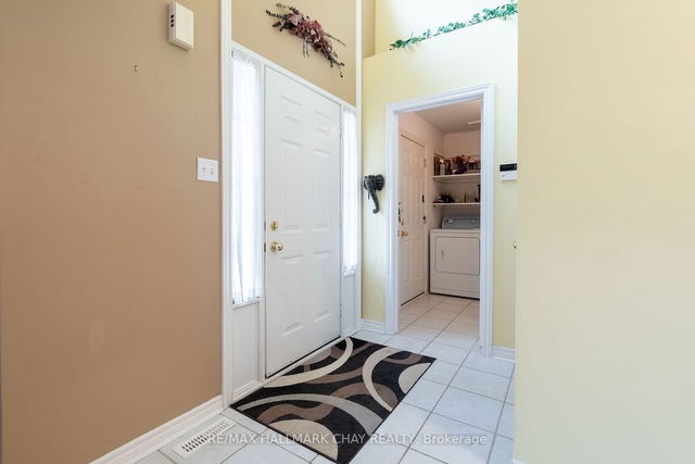 8 Kenwell Crescent