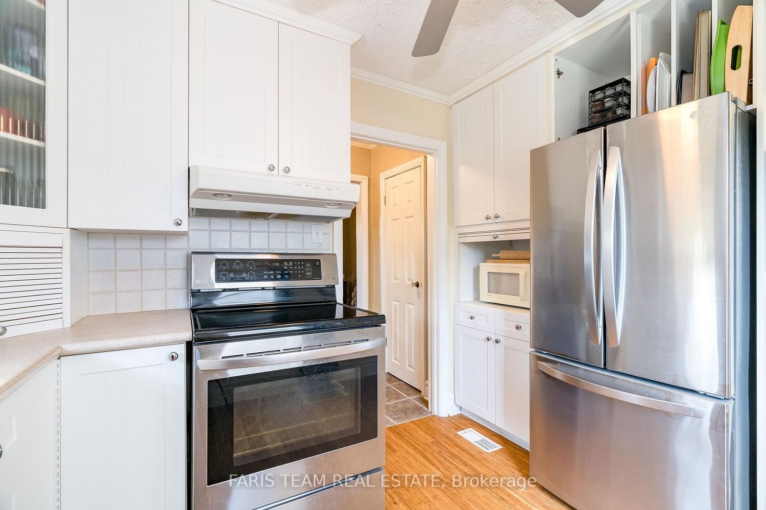 Listing Image 7