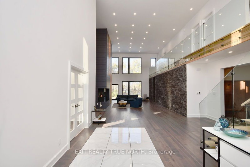 57 Glenhuron Dr, Springwater, L4M 6T4 | Image 3