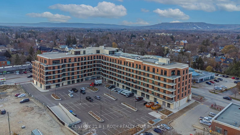 220 - 1 HUME St, Collingwood, L9Y 0X3 | Image 2