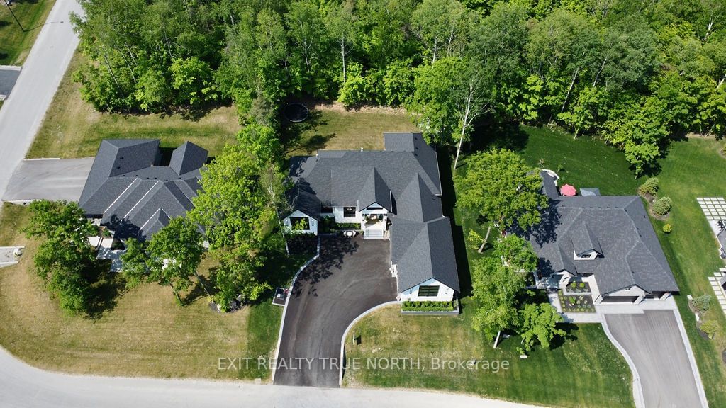 Detached House sold at 22 Glenna Trail, Springwater, Snow Valley, L9X 2A3 - MLS: S7324356