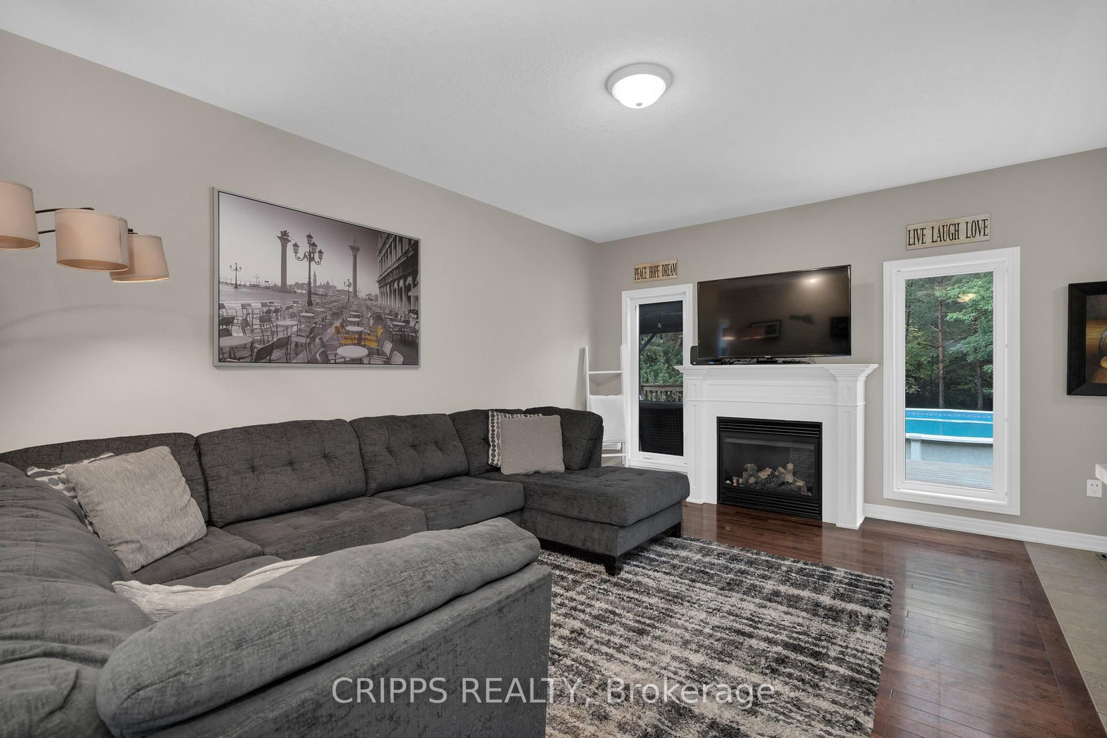 Listing Image 7