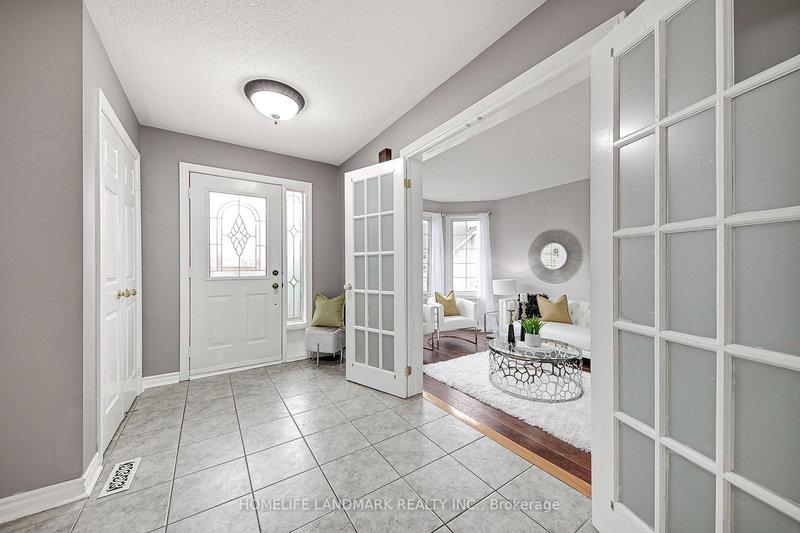 49 Eaglestone Lane, Barrie, L4N 0J3 | Image 3