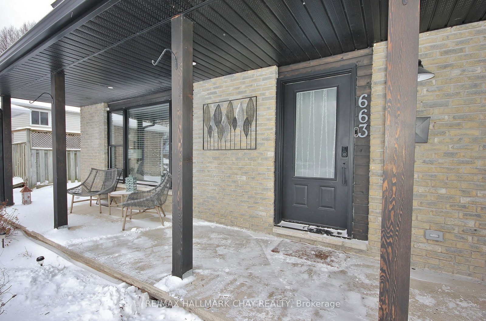 Listing photo 3