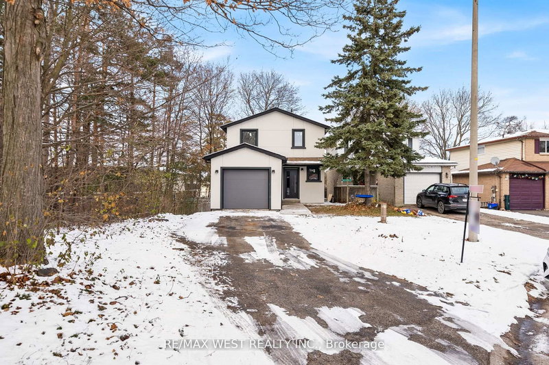 Main - 36 Wilson Crt, Barrie, L4N 5K8 | Image 2