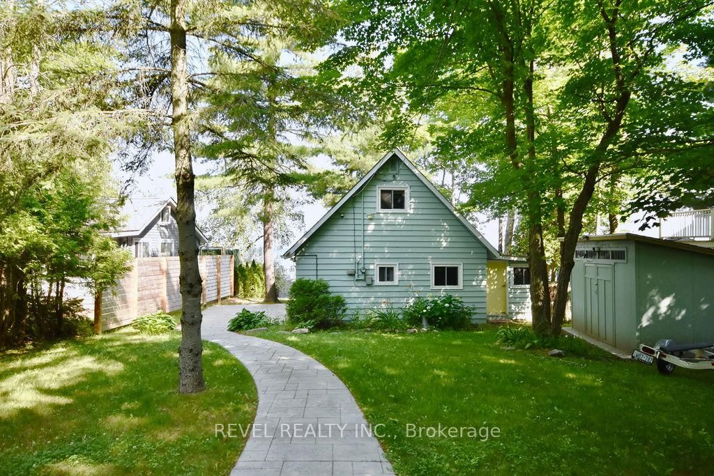 Listing Image 3