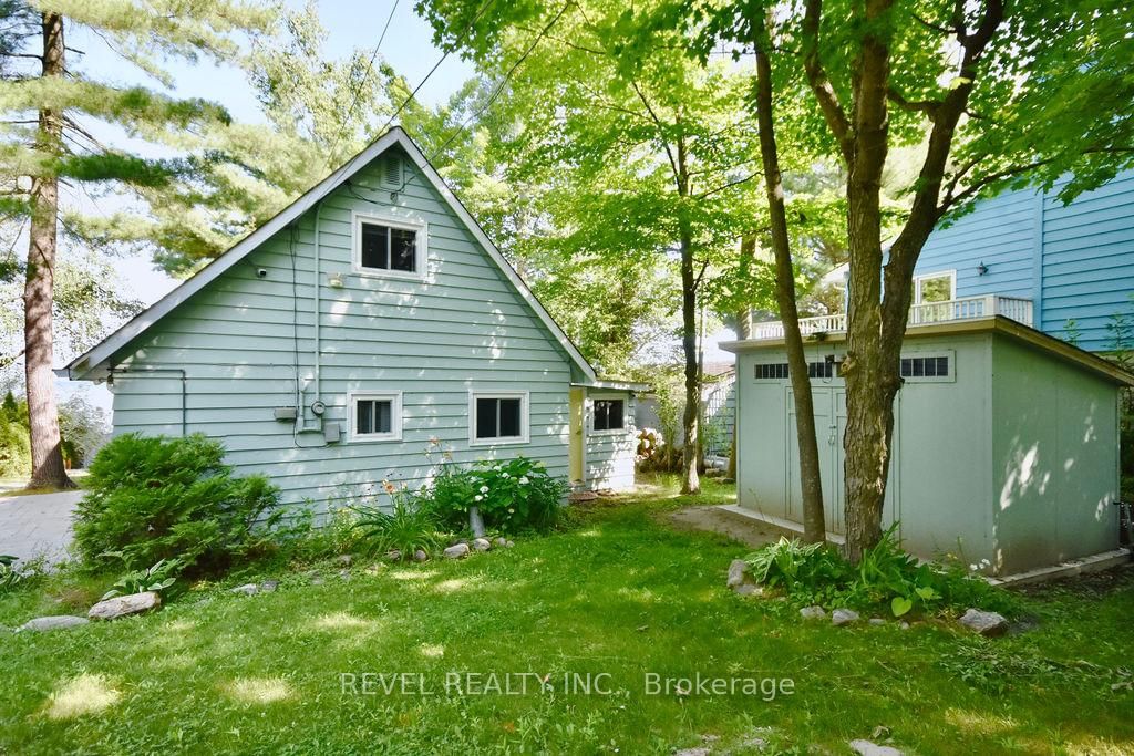 Listing Image 4