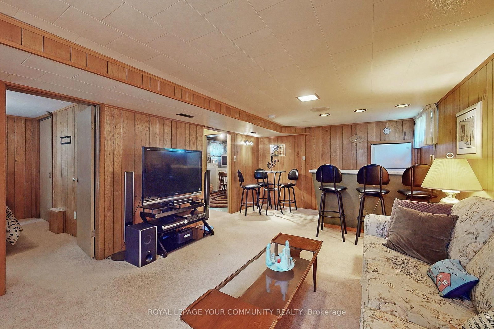 Listing Image 16