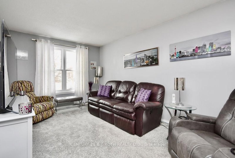 47 D'ambrosio Dr, Barrie, L4N 6V6 | Image 3