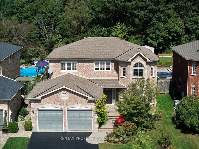 12 Kenwell Crescent