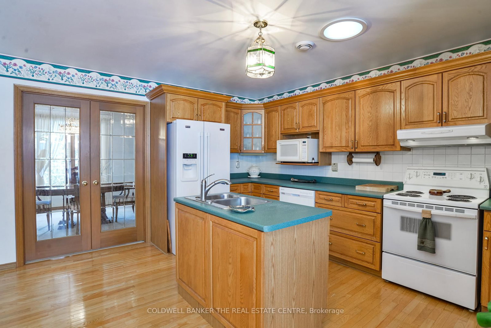 Listing Image 7