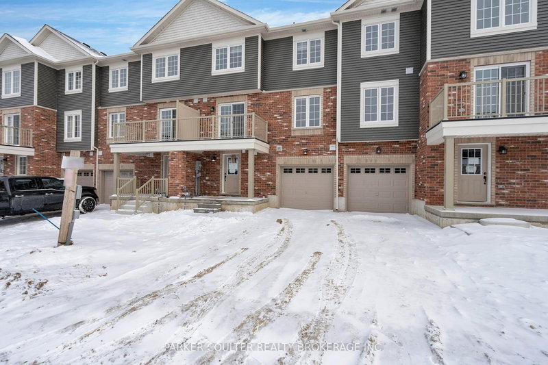 34 Hay Lane, Barrie, L9J 0C2 | Image 3