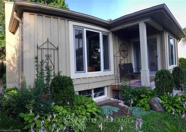 141 PARKVIEW Avenue