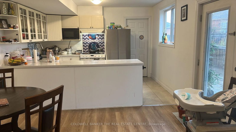 Lower - 62 Ambler Bywy, Barrie, L4M 7A6 | Image 2