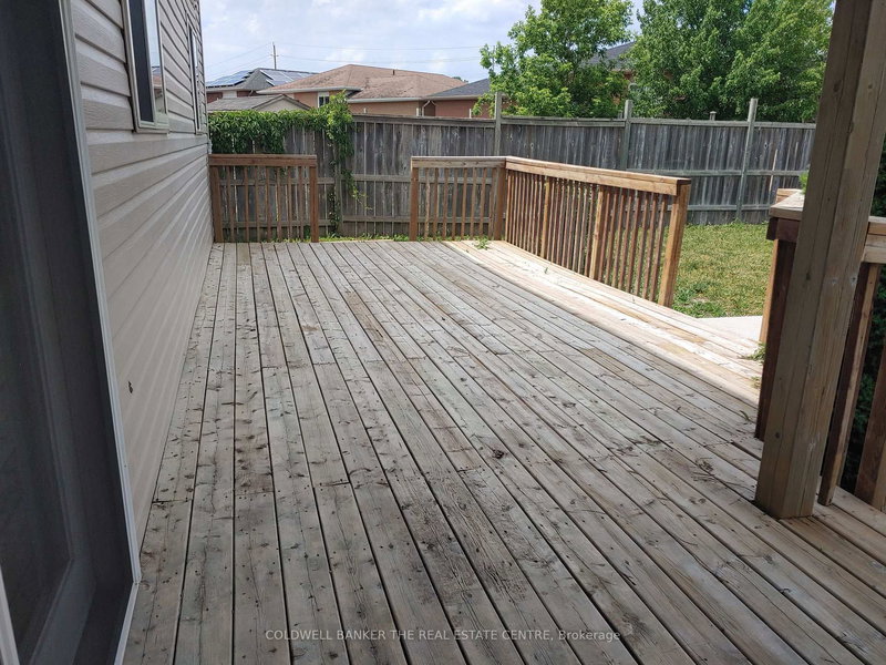 Lower - 62 Ambler Bywy, Barrie, L4M 7A6 | Image 3