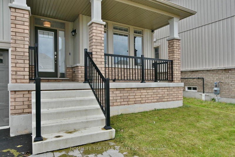 94 Kirby Ave, Collingwood, L9Y 4B6 | Image 2