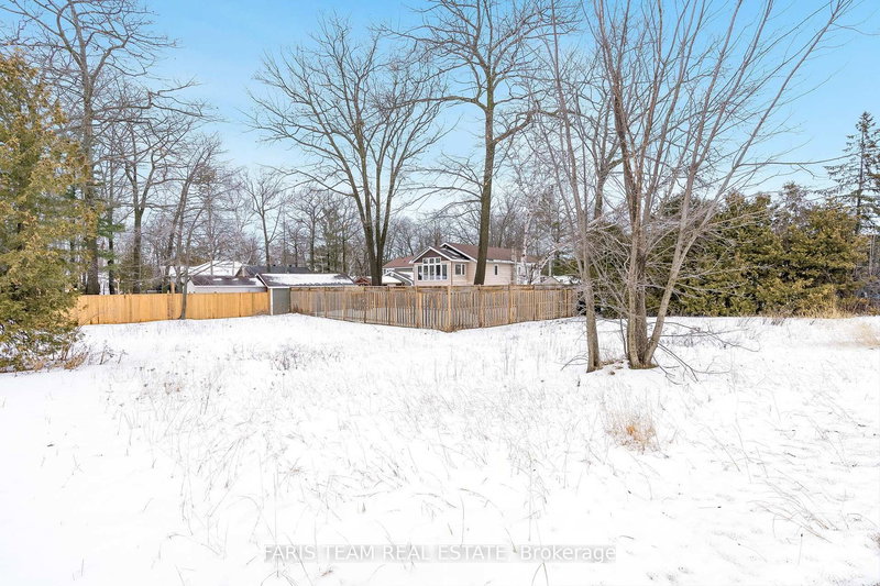 1444 Mosley St, Wasaga Beach, L9Z 2B9 | Image 2