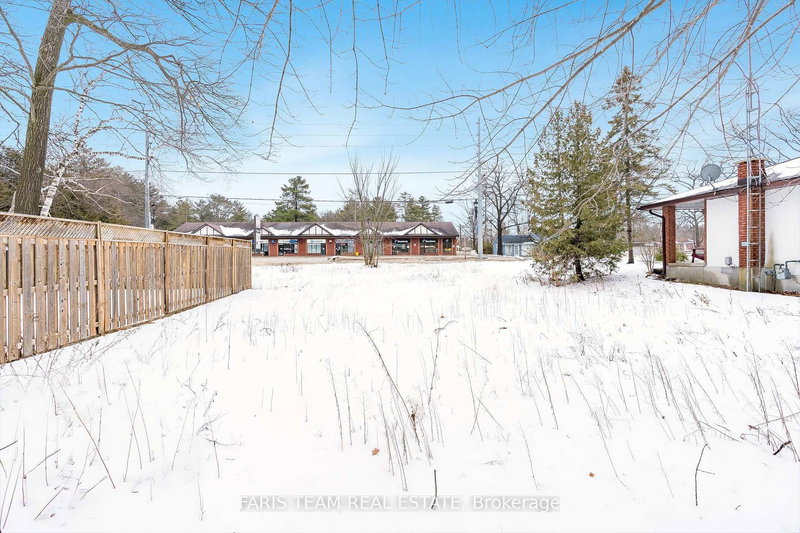 1444 Mosley St, Wasaga Beach, L9Z 2B9 | Image 3