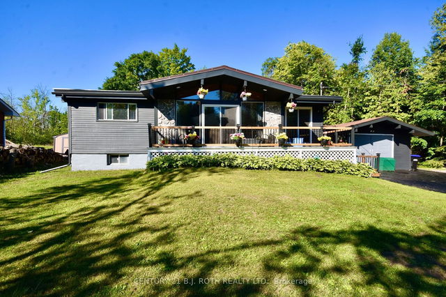 3360 Triple Bay Road