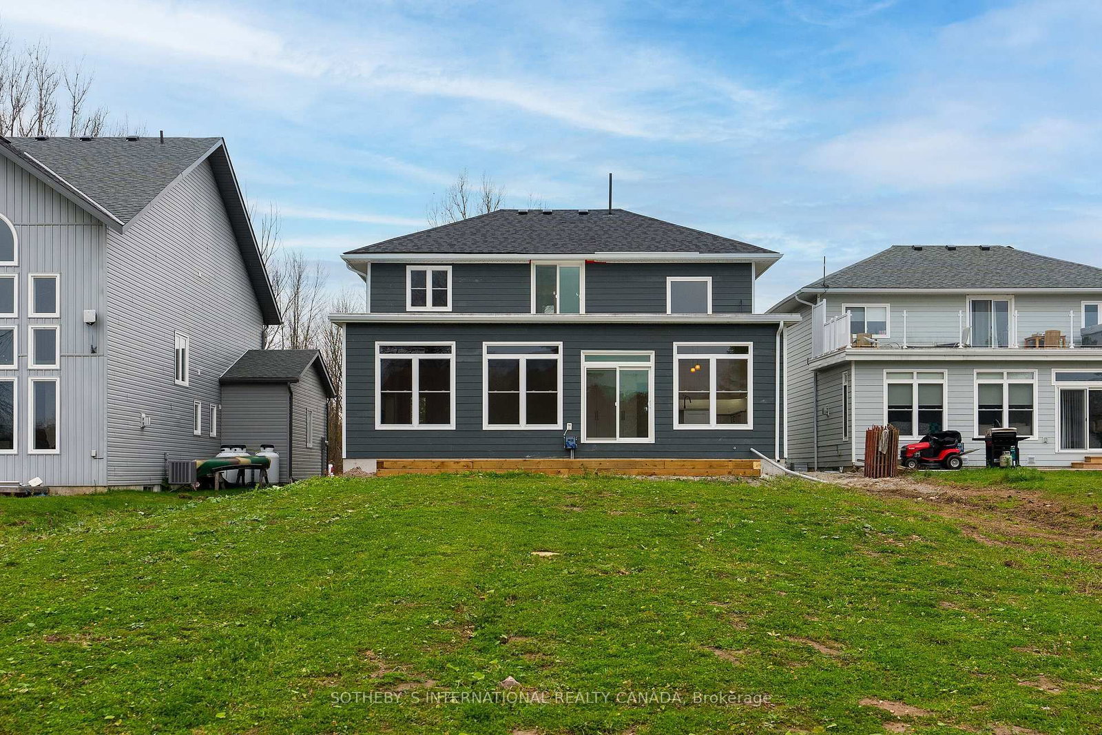 Listing Image 9