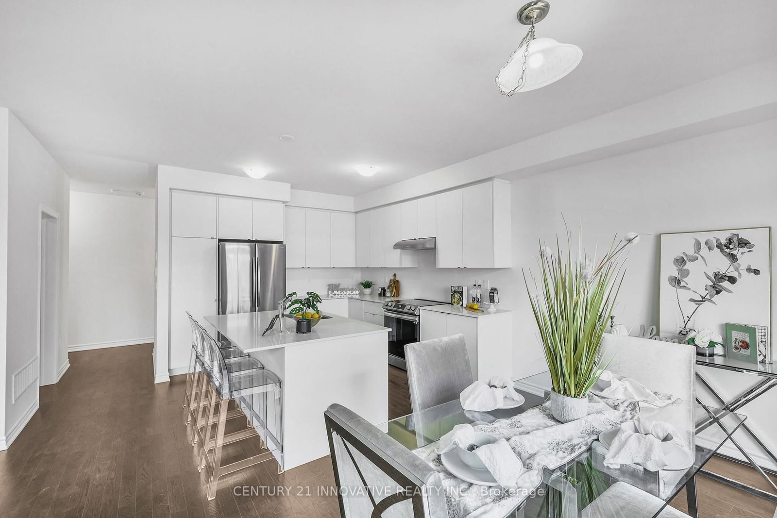 Listing Image 9