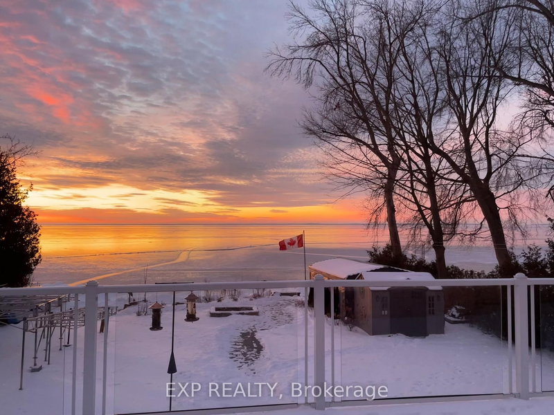 95 Lakeshore Rd E, Oro-Medonte, L0L 2E0 | Image 2