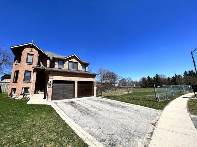 Bsmt - 205 Cardinal Street