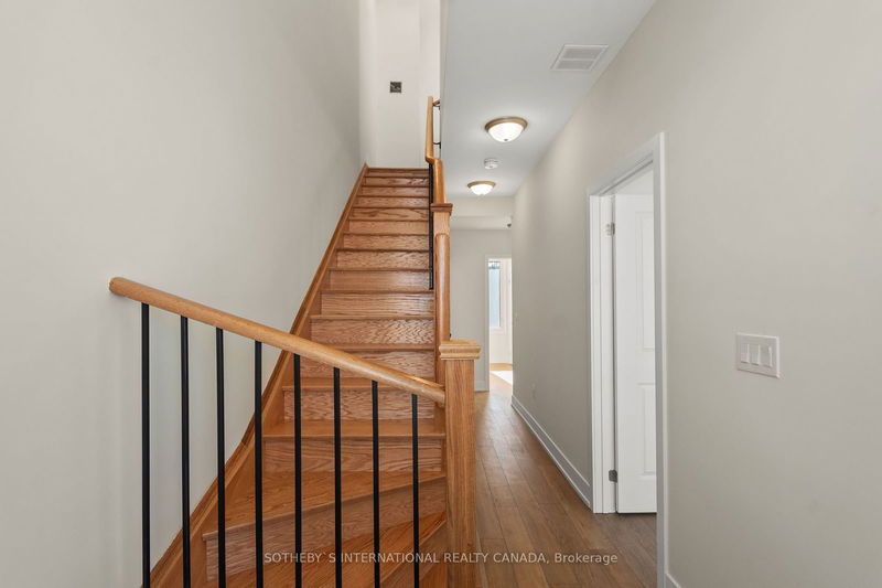 19 Mariner's Pier Way  Orillia, L3V 8P4 | Image 27