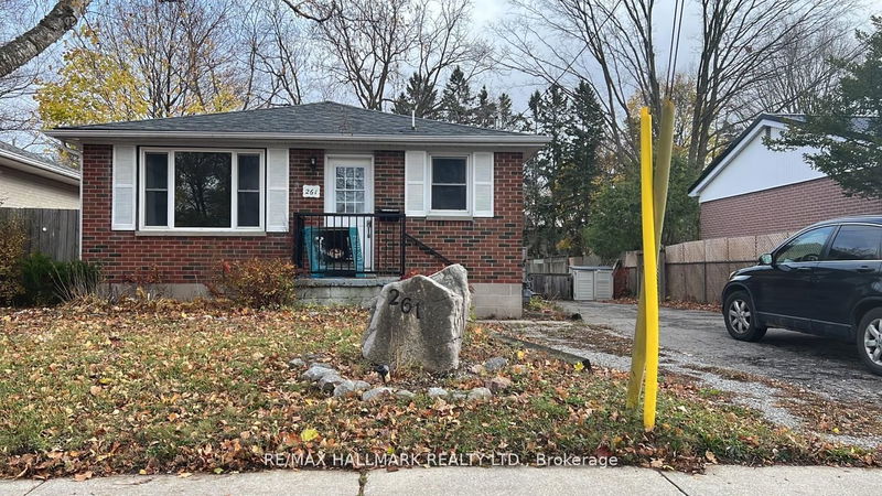 home for lease on Main-261 Wellington Street E
