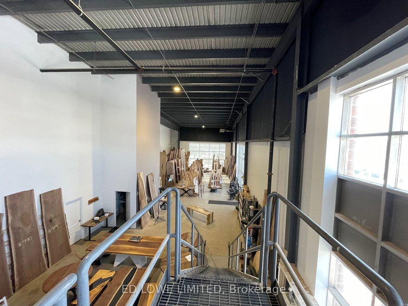 69 Saunders Rd, Barrie, L4N 9A7 | Image 2