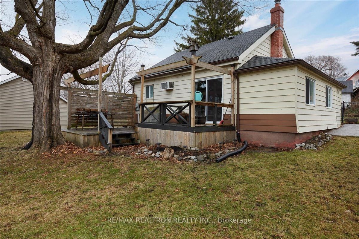 Listing Image 17