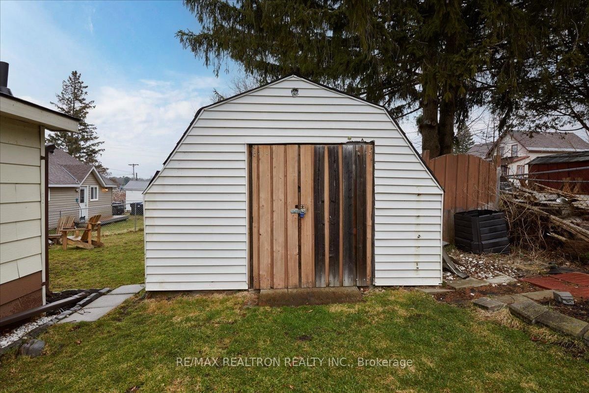 Listing Image 20